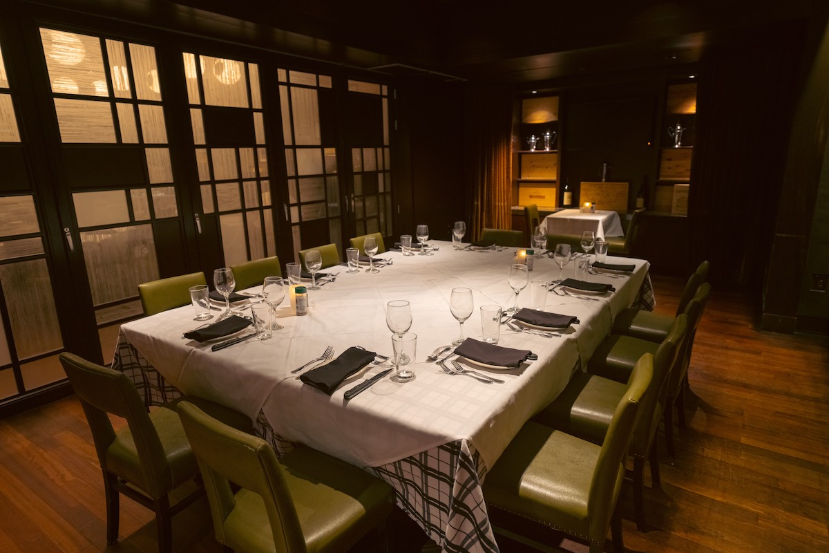 State_Room_Long_Table_003 State Room